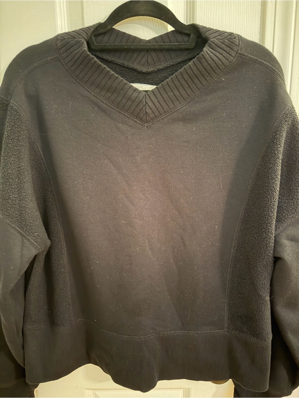 aerie Black V-Neck Pullover Sweatshirt